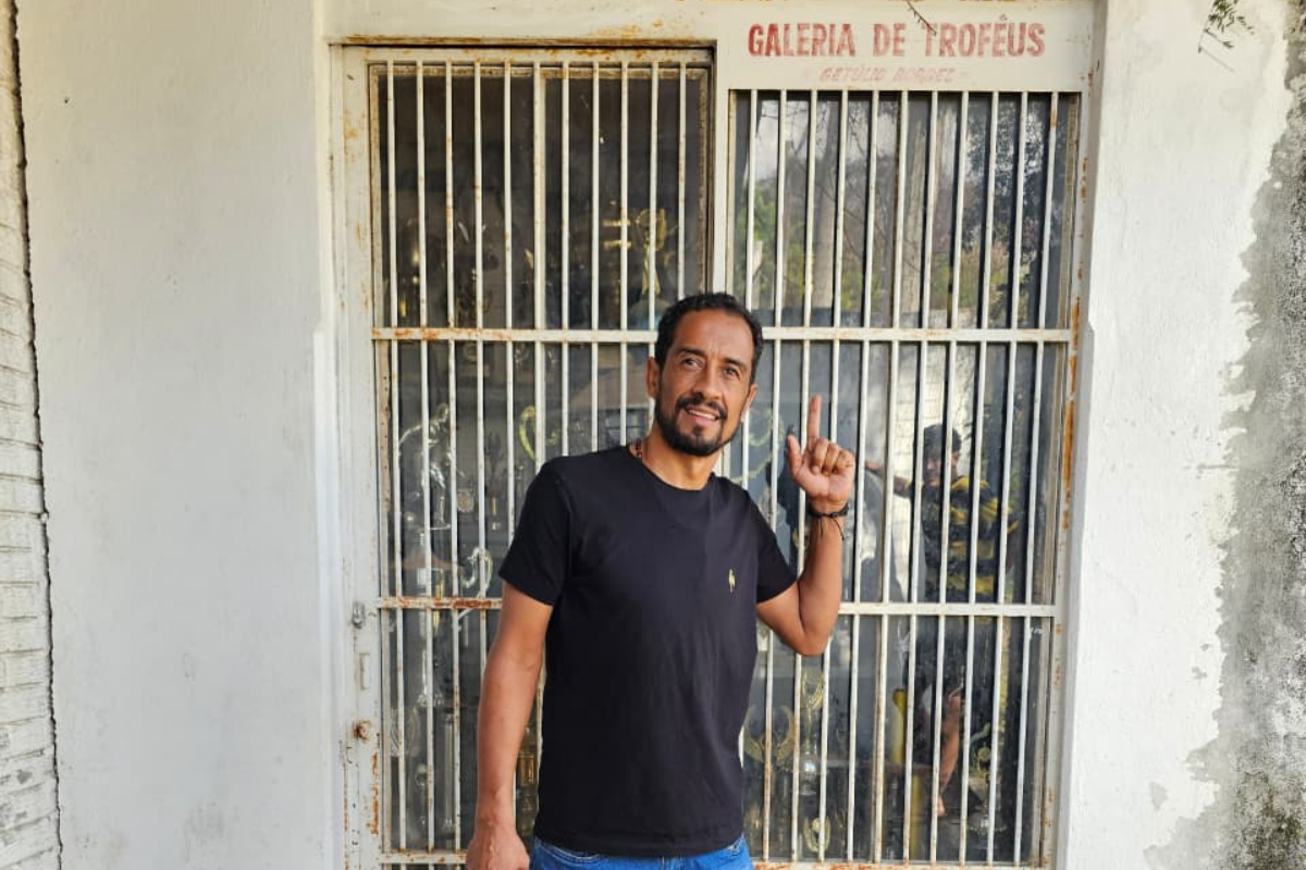 Stênio Pádua, de 48 anos, é atleta do time veterano e presidente da equipe do Sete de Setembro