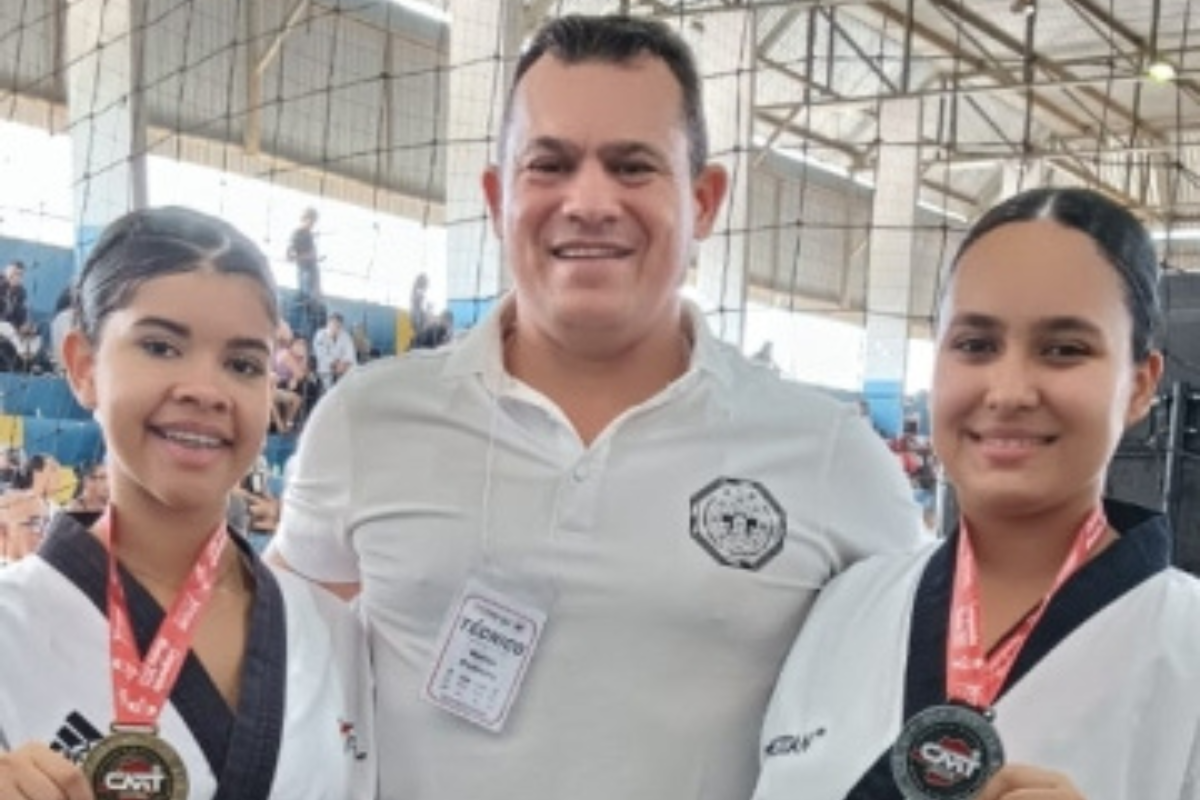 Além das duas atletas, o grão-mestre Wellis Pinheiro, que também atua como treinador, foi convocado para compor a delegação mineira
