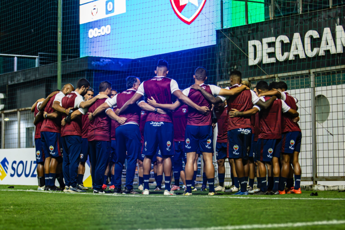 Sob o comando de Emerson Ávila, Time da Cidade enfrenta o Itabirito na luta contra o rebaixamento