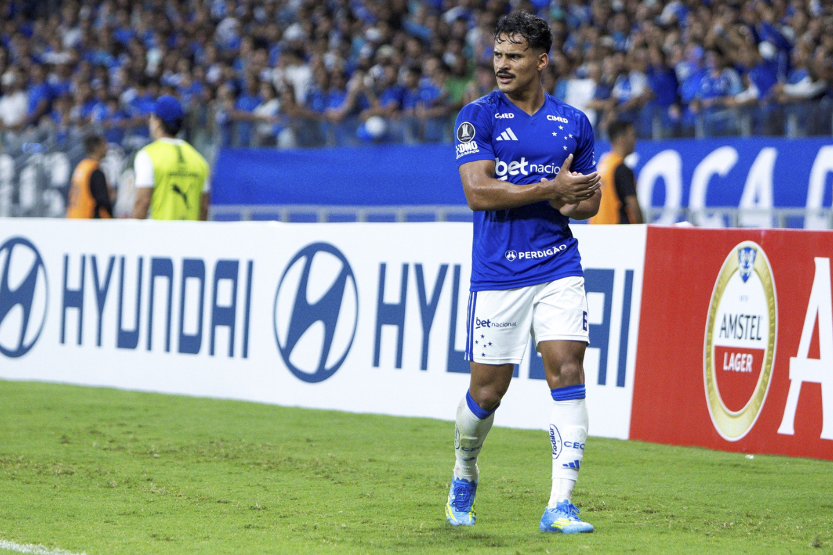 Betinense Kaiki Bruno tem 23 anos e foi formado como atleta na Toca da Raposa