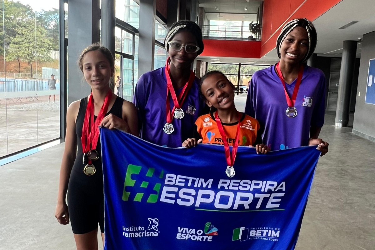 Medalhas foram conquistadas no Troféu Professor Leszek Antoni Szmuchrowski de Atletismo