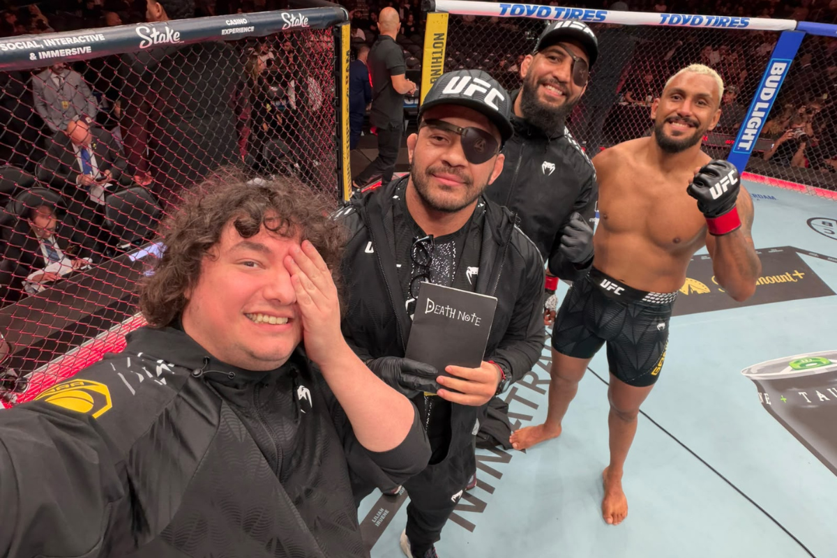 Luta foi realizada em Los Angeles, na noite deste sábado (19/9); Ryan Gandra e seu time comemoram no octógno depois da vitória