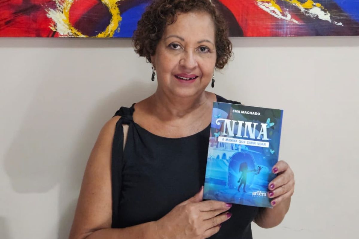 Ema Machado é professora há oito anos, e integrante da Academia Betinense de Letras (Abel) há um ano e meio
