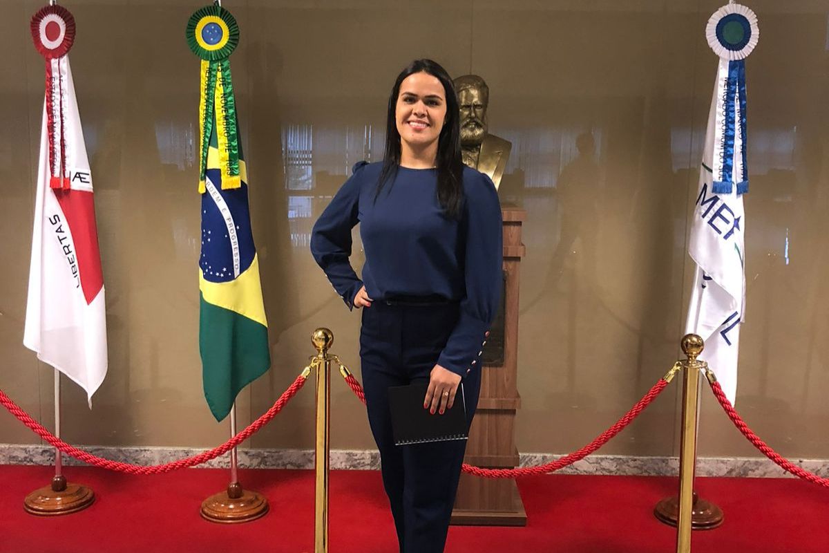 Vitória atua na administração municipal desde 2020, quando ingressou como estagiária na Secretaria de Segurança Pública