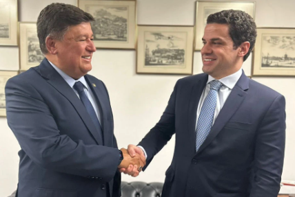 Minas Gerais terá um novo senador a partir do dia 2 de julho: Castellar Neto. Ele assumirá a vaga de Carlos Viana (Podemos), que se licenciará do cargo em função das eleições municipais