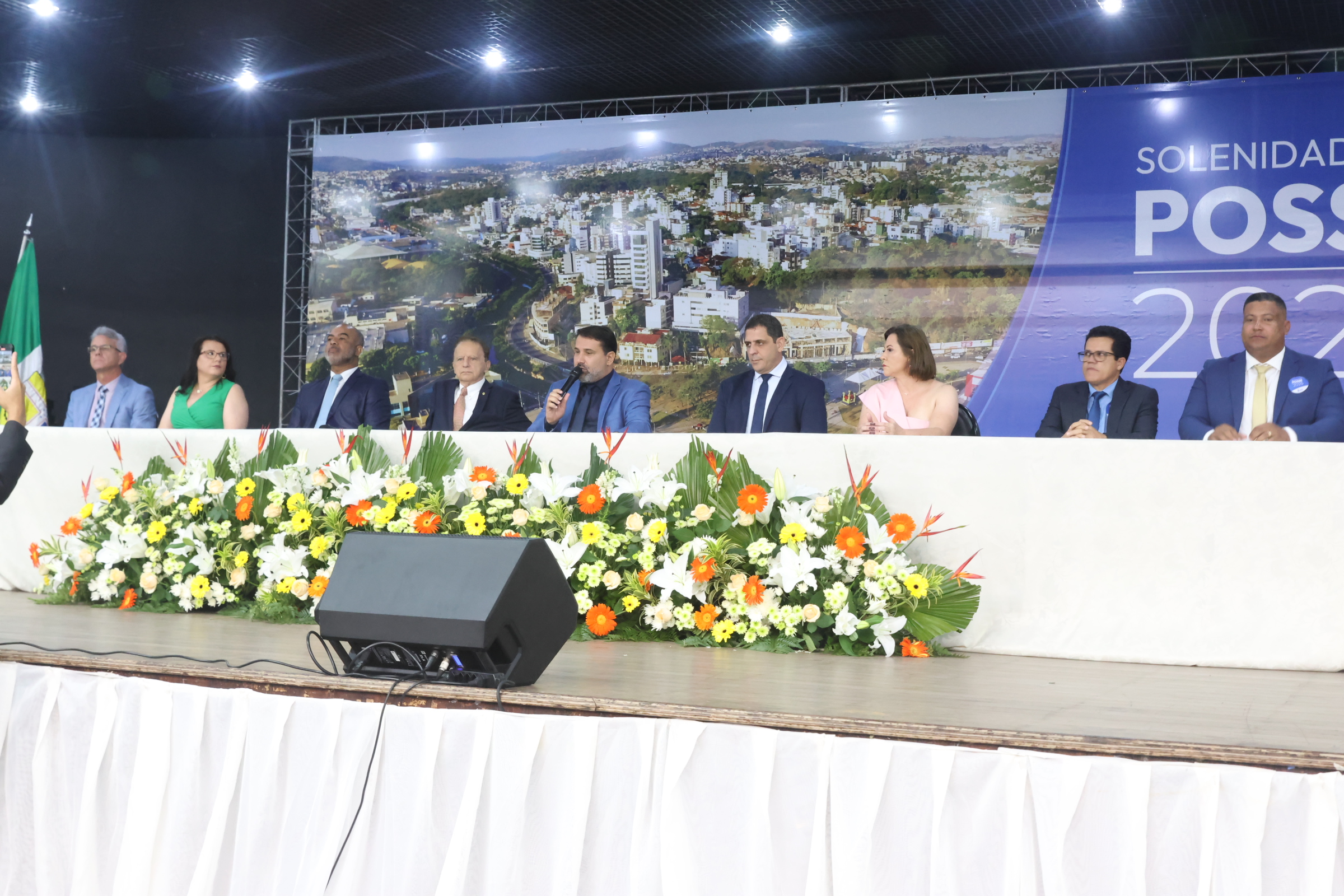 Mesa Diretora é composta por: Léo Contador (presidente); Paulo Tekim  (1º vice-presidente); Marquinhos Rodrigues (2º vice-presidente); Ângela Maria (1ª secretária); e Baé da Comunidade (2º secretário)