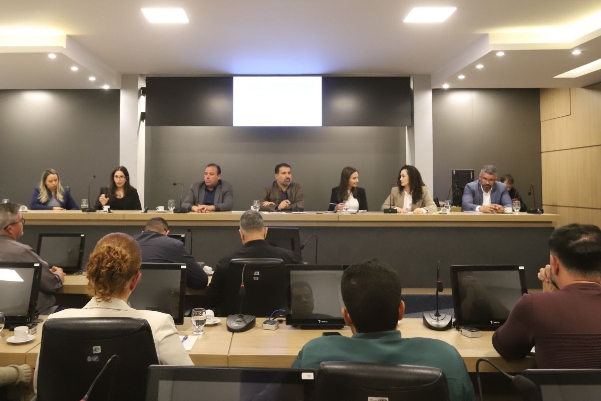 Audiência nessa quinta na Câmara teve representantes do MP, do Executivo e efetivos do Samu
