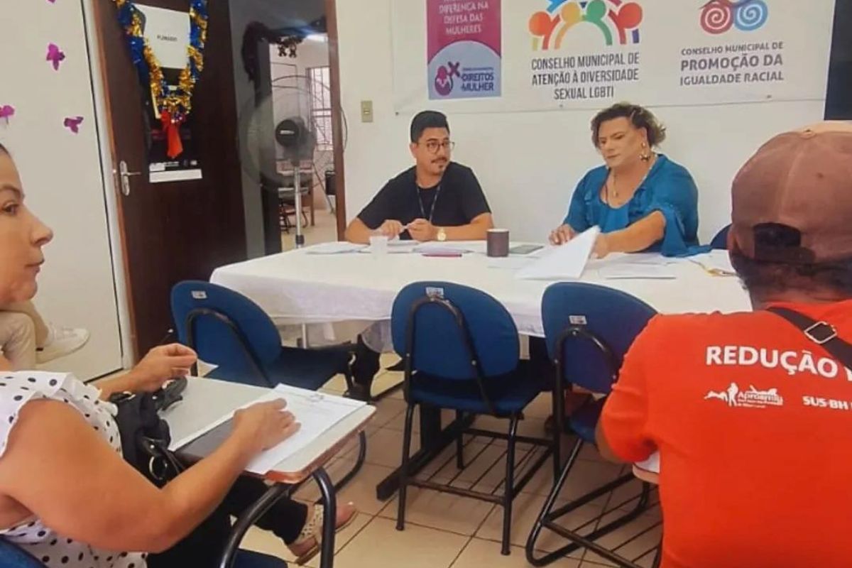 Criado em 2025, o Conselho LGBTQIA+ de Betim atua na formulação e fiscalização de políticas públicas para a população 
