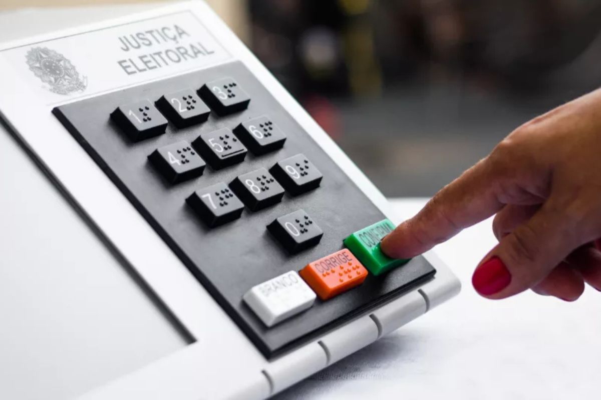 Mulheres seguem como maioria entre os eleitores de Betim, representando 53% do total