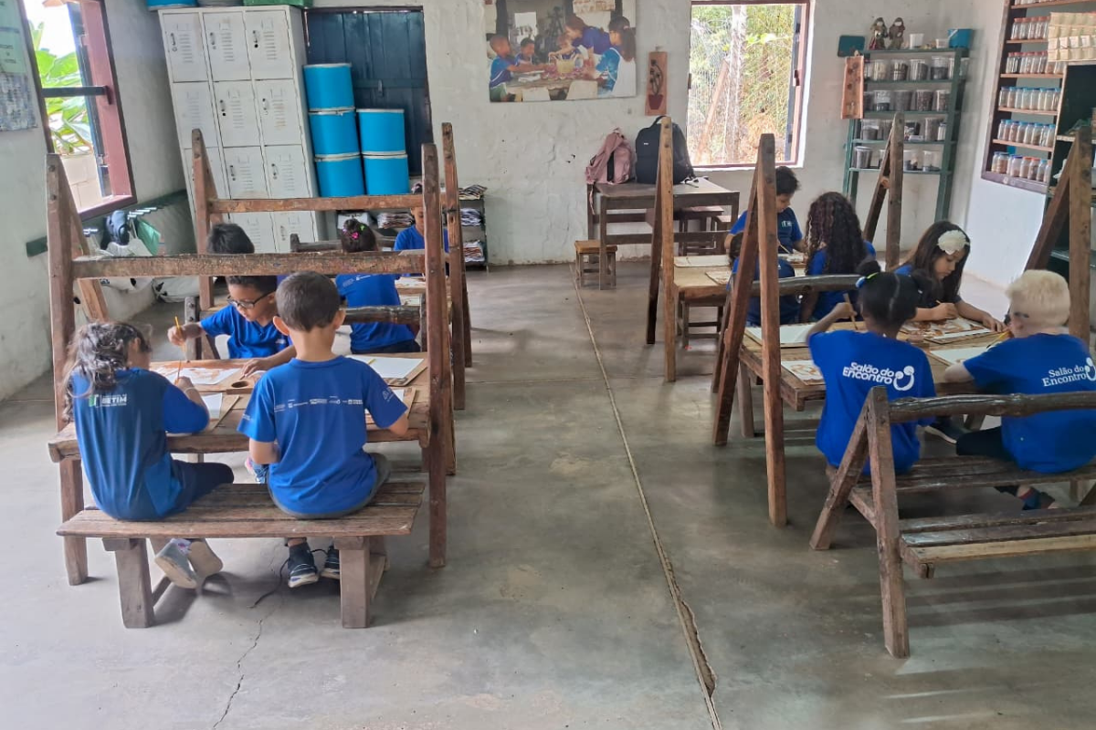 Atualmente, mais de 1.600 mil pessoas são atendidas diretamente pelo Salão do Encontro