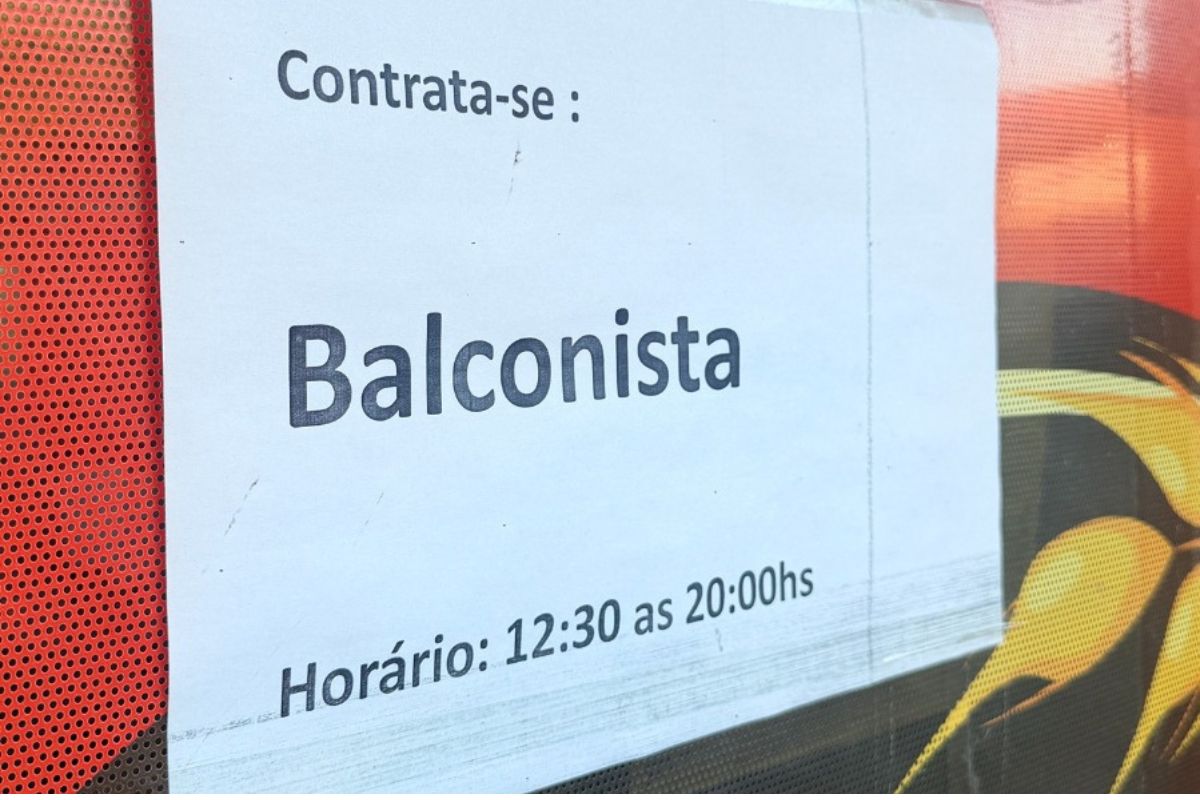 Comerciantes relatam que vêm enfrentando dificuldades para contratar funcionários