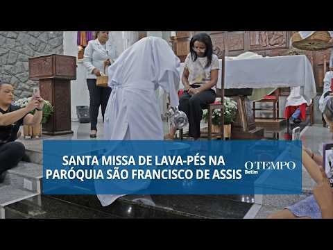 Na Paróquia São Francisco de Assis, dezenas de fiéis se reuniram