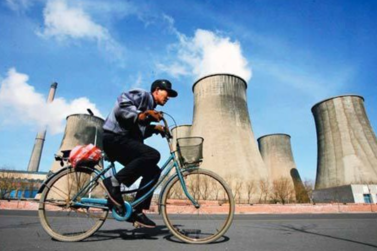 A China adotou o ultraliberalismo que possibilitou o trabalho escravo de multidões