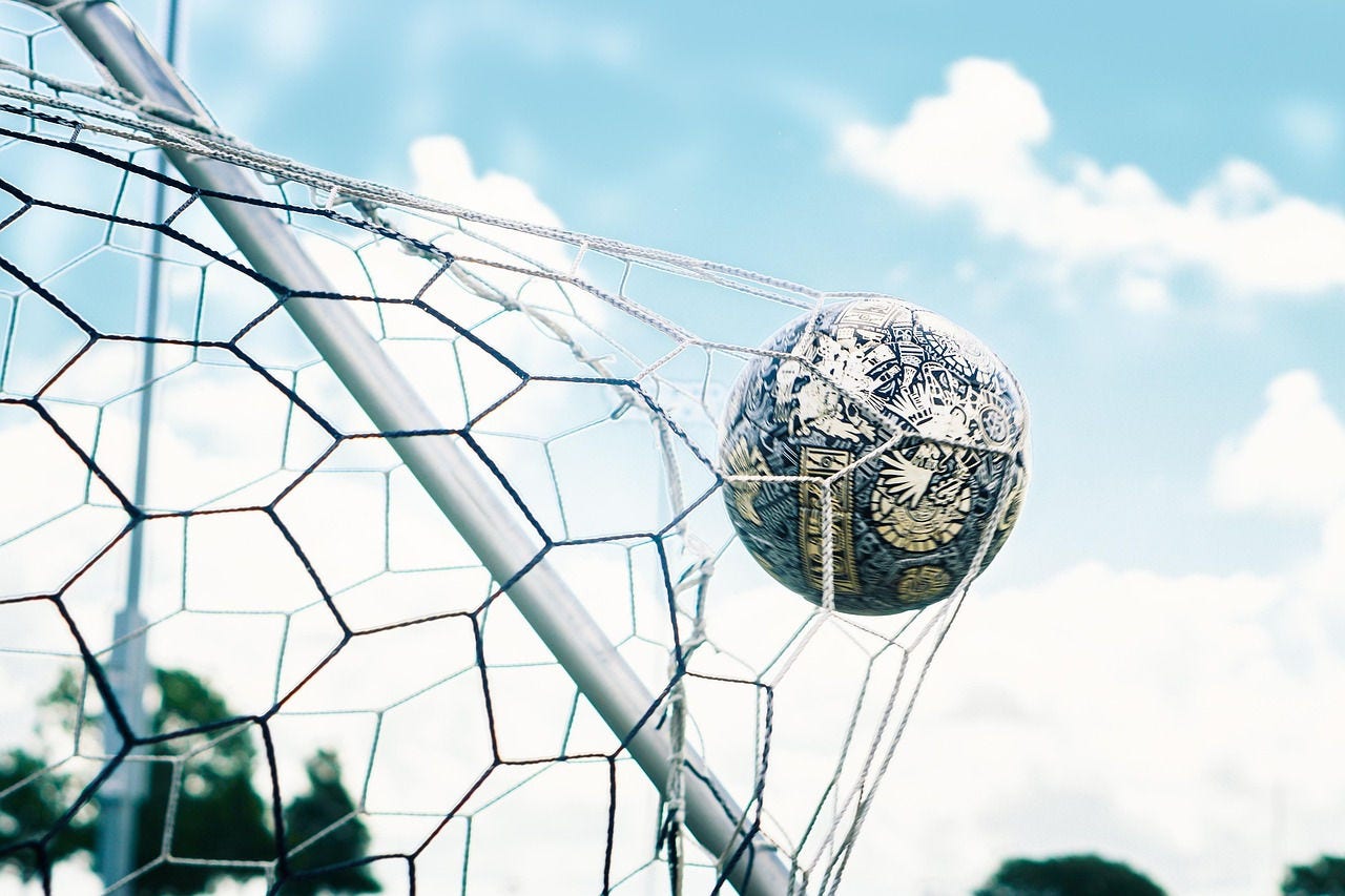 Futebol feminino tem revelado grandes jogadoras em Betim, segundo o presidente da Liga de Desportos